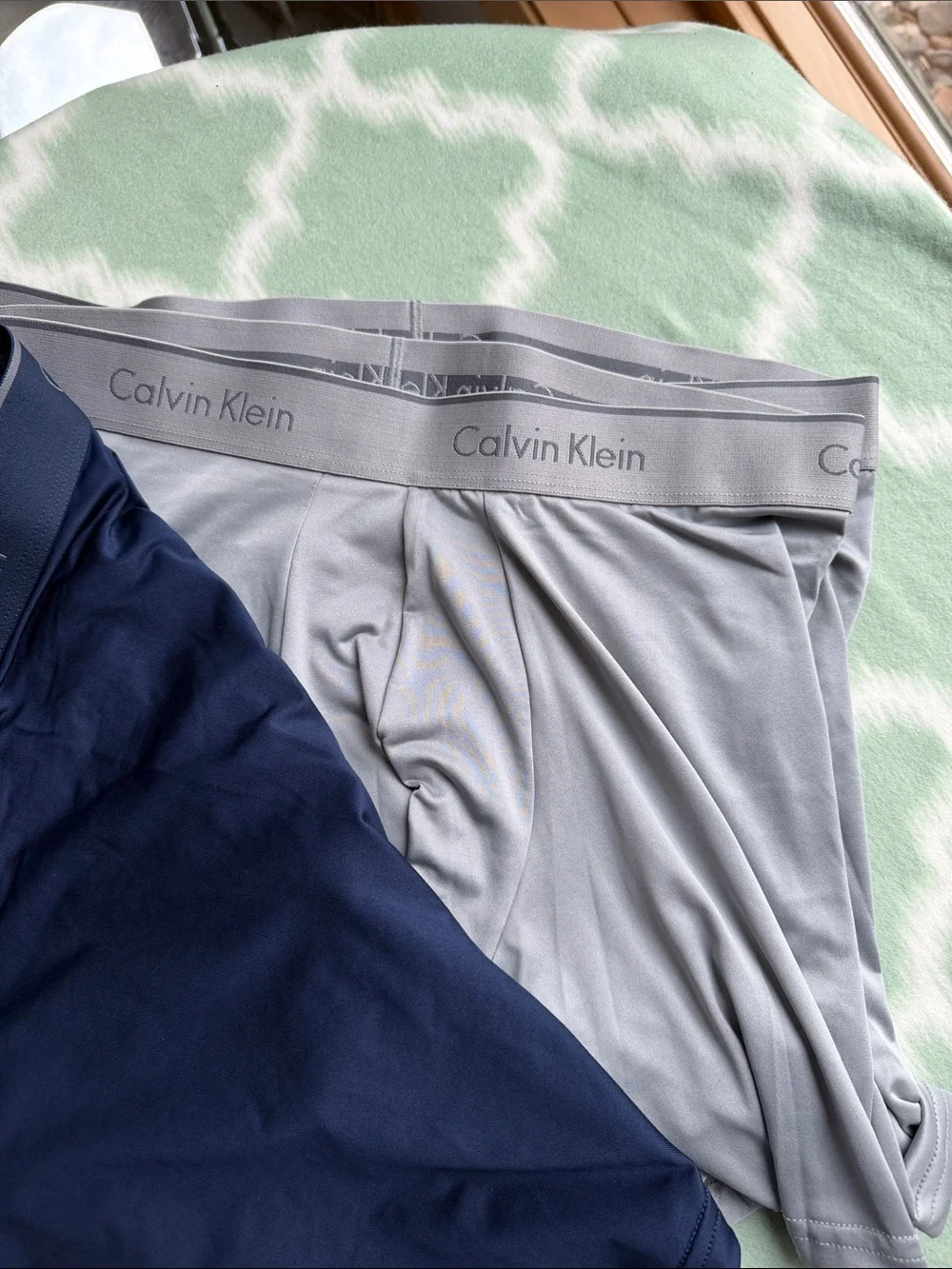 NEW 3 pack Calvin Klein Boxer Briefs Navy Blue and Gray men’s M